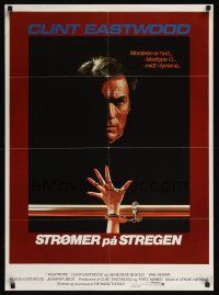 8j426 TIGHTROPE Danish '84 Clint Eastwood is a cop on the edge, cool different handcuff image!
