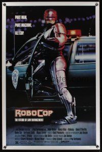 8k498 ROBOCOP  1sh '87 Paul Verhoeven classic, Peter Weller is part man, part machine, all cop!
