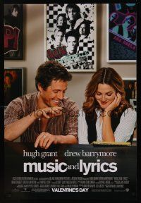 8m471 MUSIC & LYRICS advance DS 1sh '07 Hugh Grant & Drew Barrymore!