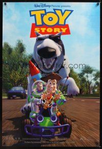 8m697 TOY STORY int'l 1sh '95 Disney & Pixar, Buzz & Woody race away from dog!