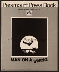 8r403 MAN ON A SWING pressbook '74 Cliff Robertson, Frank Perry, clairvoyant, occultist, murderer!