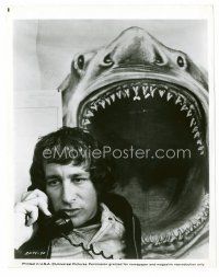 8w415 JAWS candid 8x10 still '75 super young Steven Spielberg on phone by giant artwork of Bruce!
