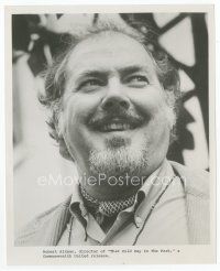 8x491 ROBERT ALTMAN 8x10 still '69 smiling portrait of the director from That Cold Day In the Park
