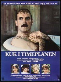 8y236 CLOCKWISE Danish '86 great image of wacky John Cleese in bathtub!
