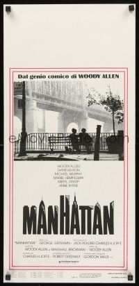 8y733 MANHATTAN Italian locandina '79 classic image of Woody Allen & Diane Keaton by bridge!