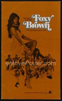 9a274 FOXY BROWN pressbook '74 don't mess w/Pam Grier, meanest chick in town, she'll put you on ice!