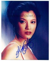 9g089 KELLY HU signed color 8x10 REPRO still '03 head & shoulders portrait of the sexy actress!