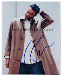 9g112 VINCE VAUGHN signed color 8x10 REPRO still '03 full-length portrait wearing trenchcoat!