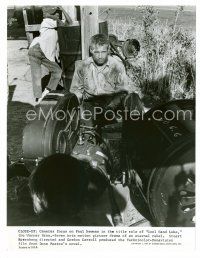 9j143 COOL HAND LUKE candid 7.5x10 still '67 Paul Newman being filmed by camera during escape!