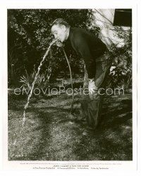 9j360 JAMES CAGNEY 8x10 still '54 the star of Run For Cover drinking out of a hose on his ranch!