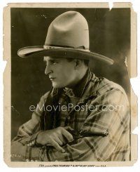 9j560 REGULAR SCOUT 8x9.75 still '26 great close portrait of cowboy Fred Thomson holding his gun!