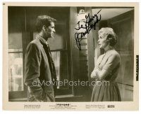 9r191 JANET LEIGH signed 8x10 still '60 staring at Tony Perkins in Alfred Hitchcock's Psycho!