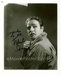 9r211 MARLON BRANDO signed 8x10 still '54 with fist clenched as Terry Malloy from On the Waterfront!