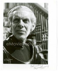 9z280 RAYMOND MASSEY signed 8x10 REPRO still '80s head & shoulders portrait of the great actor!