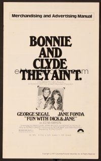1c209 FUN WITH DICK & JANE pressbook '77 George Segal, Jane Fonda, they ain't Bonnie & Clyde!
