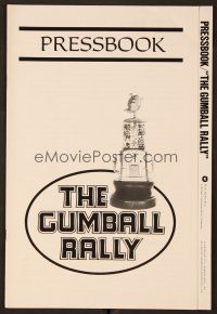 1c211 GUMBALL RALLY pressbook '76 Michael Sarrazin, car racing around the world!