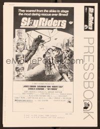 1c253 SKY RIDERS pressbook '76 James Coburn, Susannah York, hang-gliding action artwork!