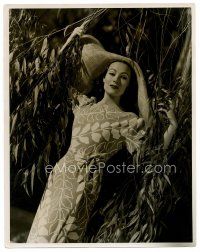 1e577 DOLORES DEL RIO deluxe 11x14 still '20s leaning against tree in great print dress!