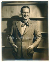 1e584 EDMUND LOWE deluxe 10.75x13.5 still '30s standing portrait hand signed by Freulich!