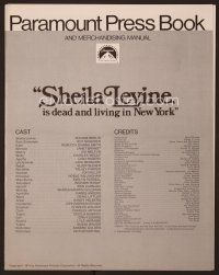 1f589 SHEILA LEVINE IS DEAD & LIVING IN NEW YORK pressbook '75 she goes to her sister's wedding!