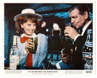 1m078 IT STARTED IN NAPLES color 8x10 still '60 c/u of Clark Gable having drinks with Sophia Loren!
