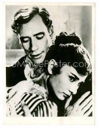 1m008 WAR & PEACE English 6.5x8.75 still '56 close up of Audrey Hepburn & husband Mel Ferrer!