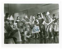 1p269 RAY BOLGER signed 8x10 REPRO still '80s great image with his co-stars from The Wizard of Oz!