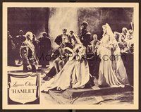 1x572 HAMLET LC R50s Laurence Olivier stands before the King, Queen & Jean Simmons!