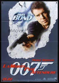 1z446 DIE ANOTHER DAY advance Italian 1p '02 close up of Pierce Brosnan as James Bond!