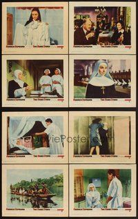 2g670 NUN'S STORY 8 LCs '59 religious missionary Audrey Hepburn was not like the others, Peter Finch