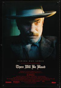 2y724 THERE WILL BE BLOOD 1sh '07 close-up of Daniel Day-Lewis, P.T. Anderson directed!