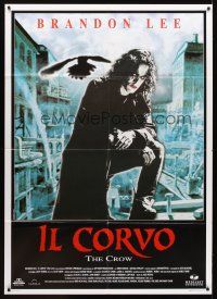 3m102 CROW Italian 1p '94 different close up of Brandon Lee in his final movie!