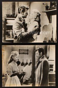 3t124 THESE THOUSAND HILLS 2 10.25x13 stills '59 R. Egan & Lee Remick kissing & eying each other!