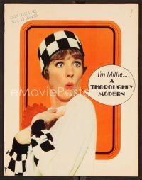 3t280 THOROUGHLY MODERN MILLIE program '67 great images of Julie Andrews, Mary Tyler Moore!