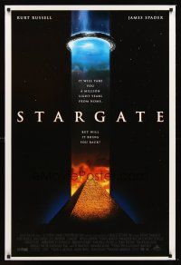 3y790 STARGATE 1sh '94 Kurt Russell, James Spader, a million light years from home!