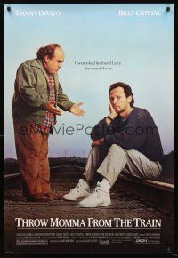 3y818 THROW MOMMA FROM THE TRAIN 1sh '87 great image of Danny DeVito, Billy Crystal!