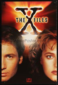 3y893 X-FILES TV 1sh '94 close-up image of FBI agents David Duchovny & Gillian Anderson!
