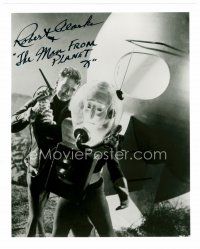 3z565 ROBERT CLARKE signed 8x10 REPRO still '90s cool scene with alien from The Man From Planet X!