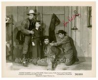 3z359 DON 'RED' BARRY signed 8x10 still '50 close up with young boy & 2 guys from Border Rangers!