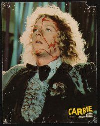 4b631 CARRIE German LC '77 Stephen King, William Katt covered in blood at the prom!