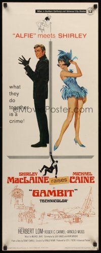 4e264 GAMBIT insert '67 art of sexy Shirley MacLaine & Michael Caine preparing for crime!
