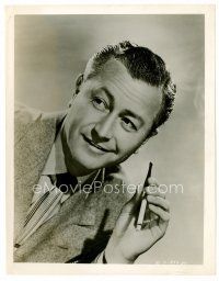 4h575 ROBERT YOUNG 8x10 still '47 great smiling close up holding cigarette from Relentless!