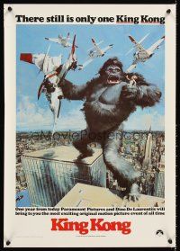 4s466 KING KONG teaser special 17x24 '76 John Berkey art of BIG Ape on the Twin Towers!