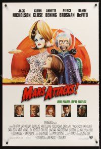 4t104 MARS ATTACKS! int'l 1sh '96 directed by Tim Burton, wacky art of Sarah Jessica Parker!