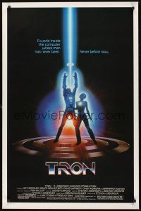 4t383 TRON 1sh '82 Walt Disney sci-fi, Jeff Bridges in a computer, cool special effects!