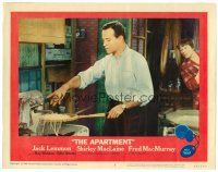 4y041 APARTMENT LC #6 '60 Jack Lemmon rinsing spaghetti with tennis racket for Shirley MacLaine!