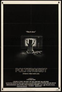 4z658 POLTERGEIST style B 1sh '82 Tobe Hooper, classic, they're here, Heather O'Rourke by TV!