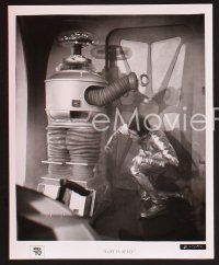 5a807 LOST IN SPACE set 1; 4 TV 8x10 stills '65 Bill Mumy as Will Robinson with robot & aliens!