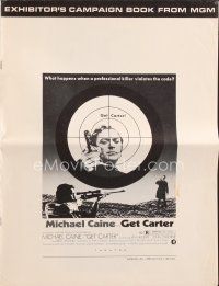 5b360 GET CARTER pressbook '71 cool image of Michael Caine with gun in assassin's scope!