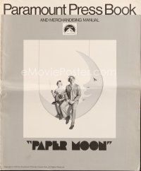 5b403 PAPER MOON pressbook '73 great image of smoking Tatum O'Neal with dad Ryan O'Neal!